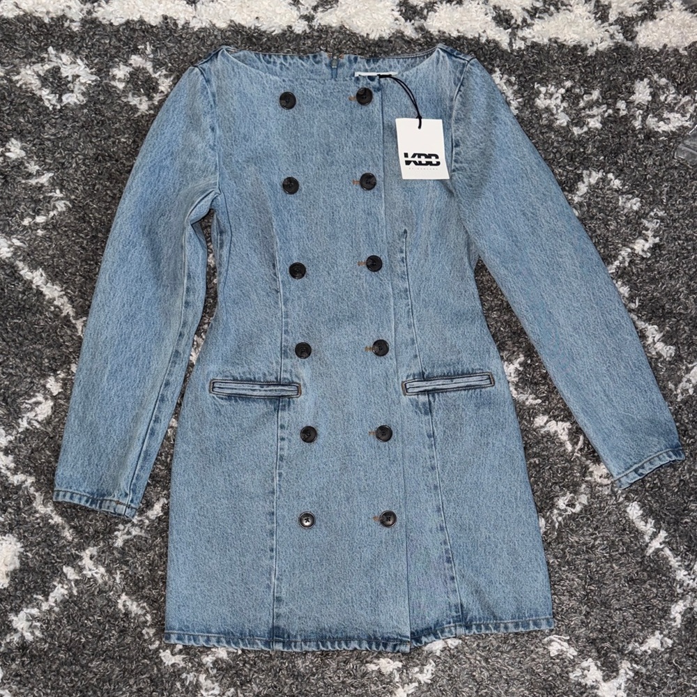 NWT KBB by KAHLANA Women's Denim 'The Tuxedo Mini Dress' - Vintage Wash 6 - Picture 3 of 5